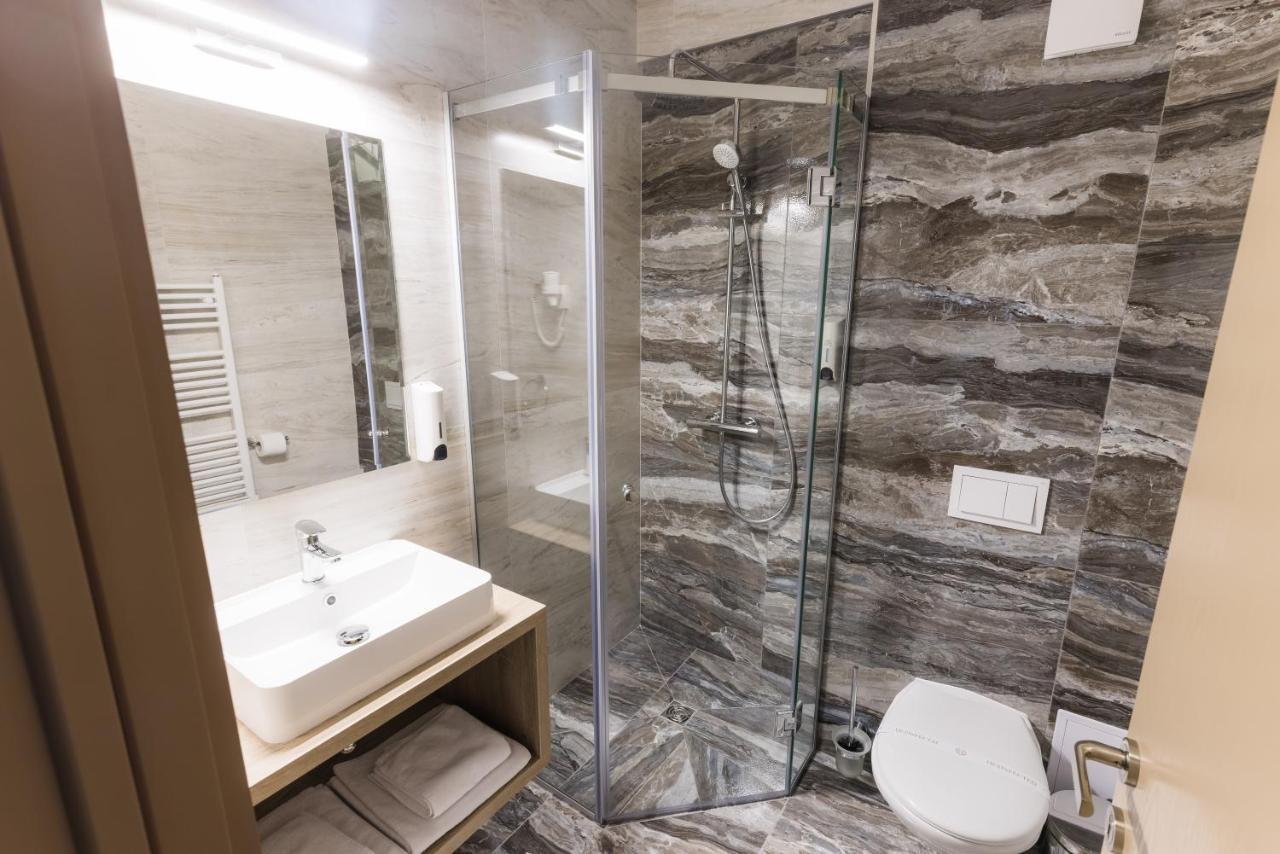 Nedei Hotel&Spa Transalpina Martinie Eksteriør billede